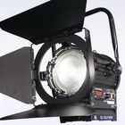 電池式高い光熱出力200W LEDフレネル ライト日光フィルムおよびスタジオの照明のために サプライヤー
